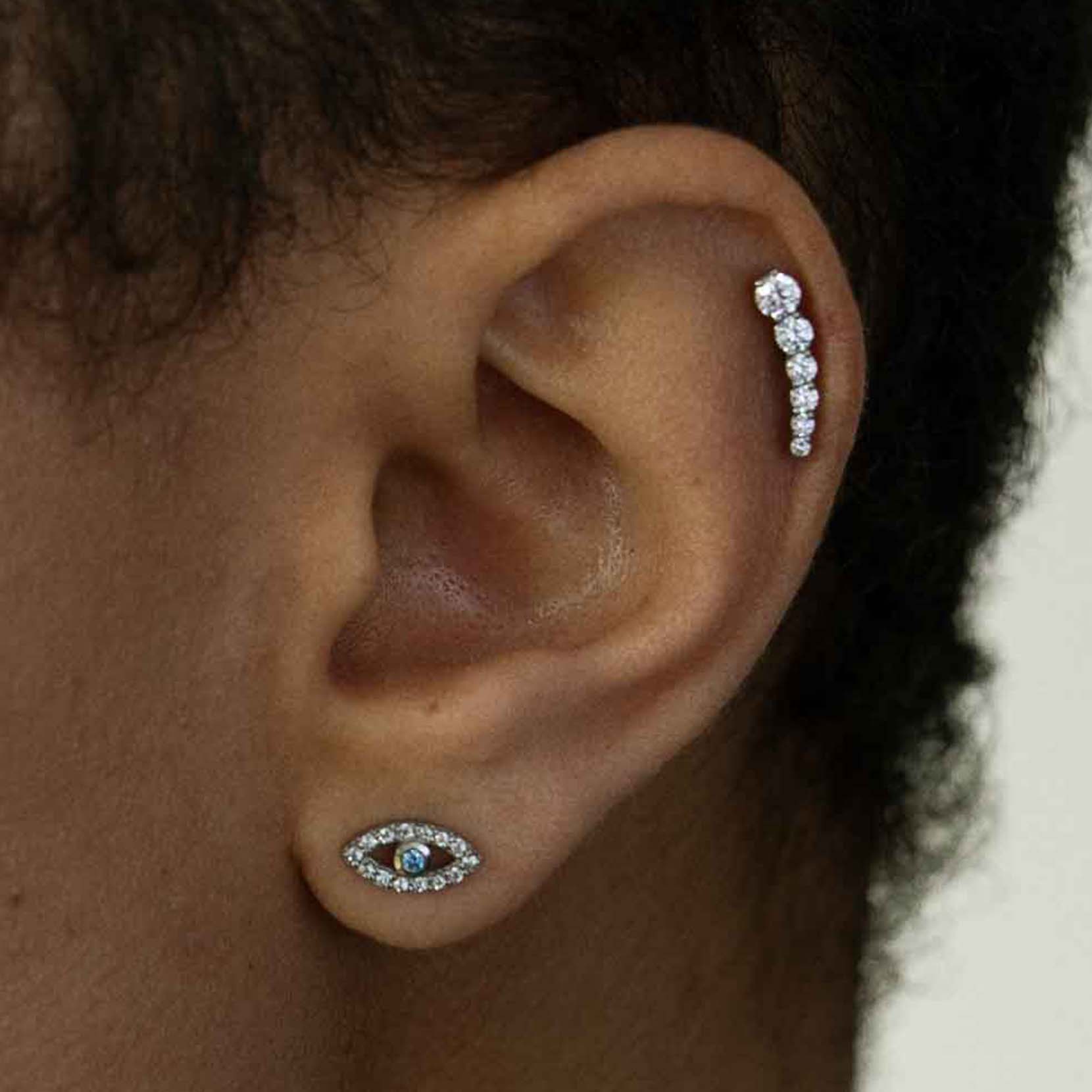 MYTH-BUSTING: WHY YOU SHOULD NEVER HAVE YOUR CARTILAGE PIERCED WITH A GUN